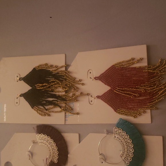 Earrings - Picture 3 of 3